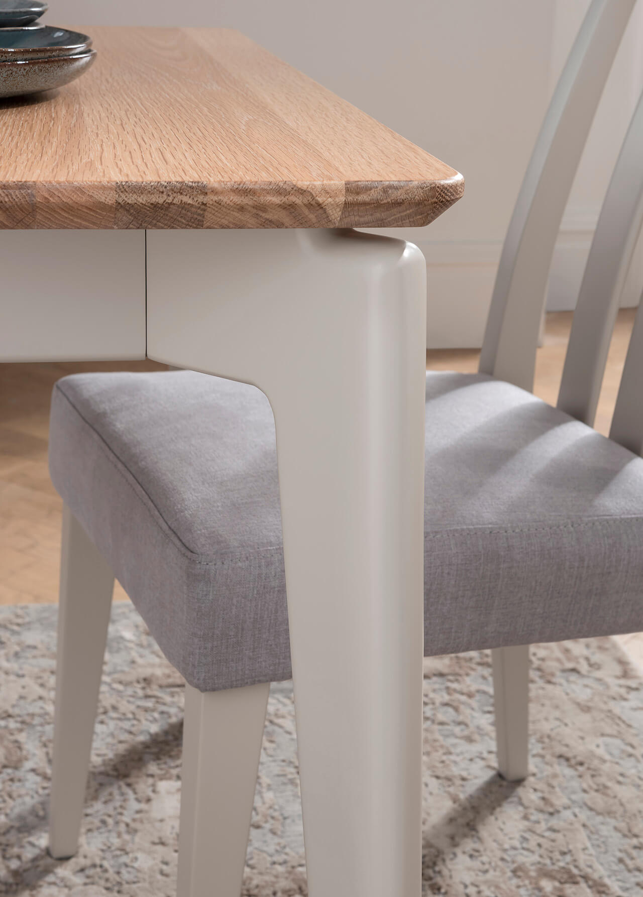 Arc Extending Dining Table