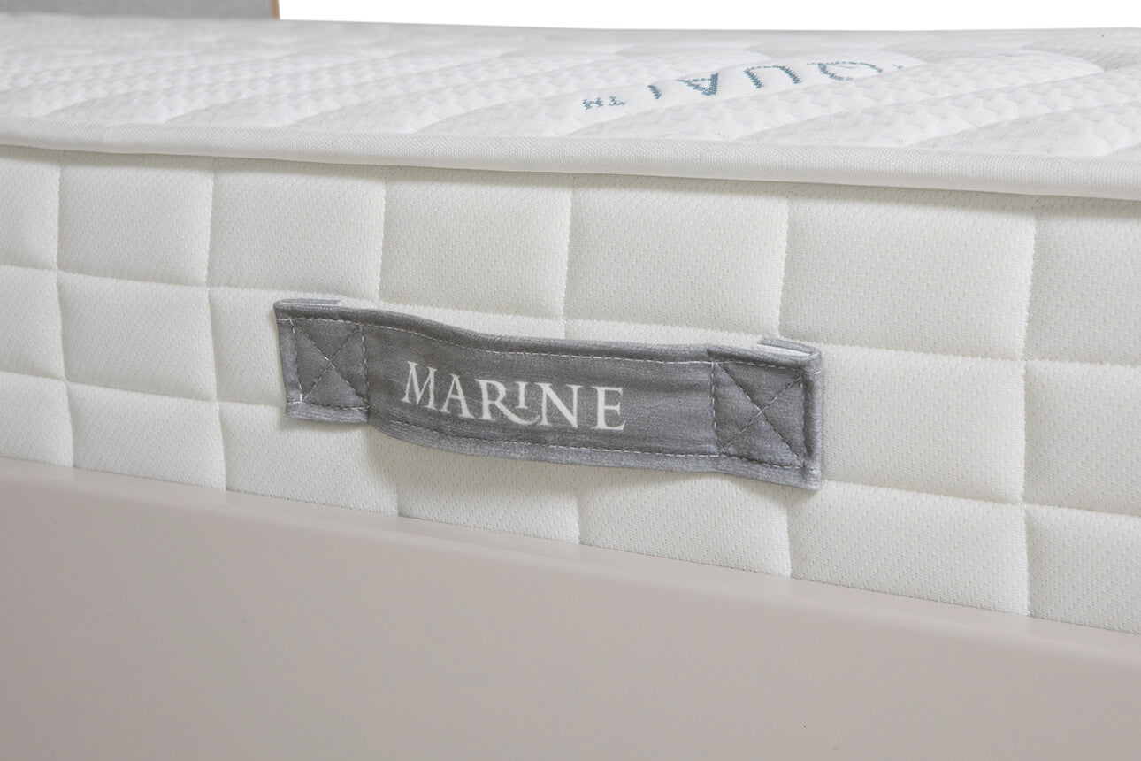 Mars 4ft6 Mattress in White