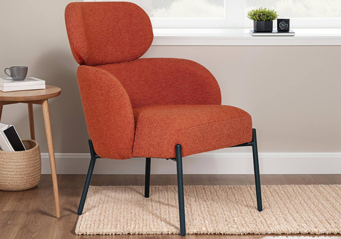 Soi Accent Chair