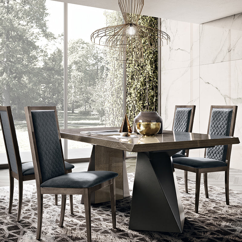 Elisio Ellen Extending Dining Table