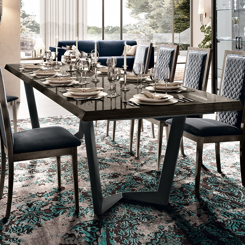 Elisio Eva Extending Dining Table