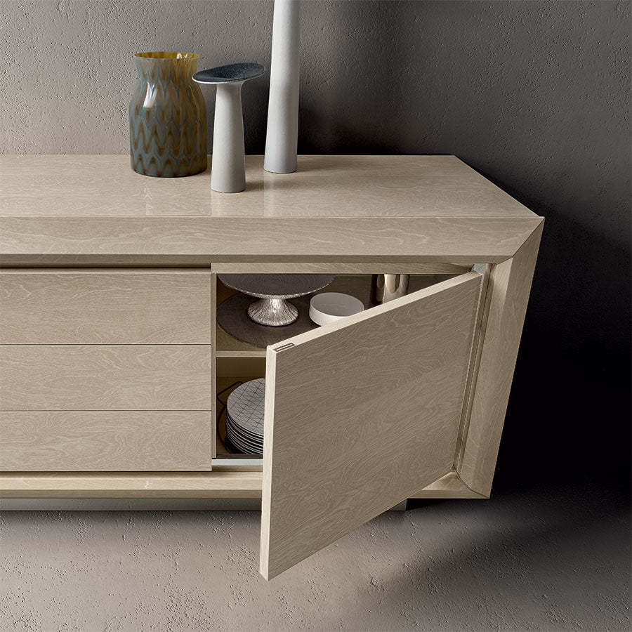 Elisio 2 Door 3 Drawer Sideboard