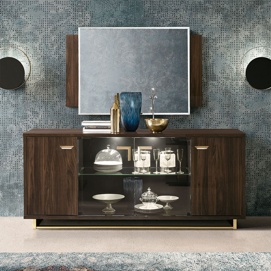 Florentina Walnut Patrizio 4dr LED Sideboard