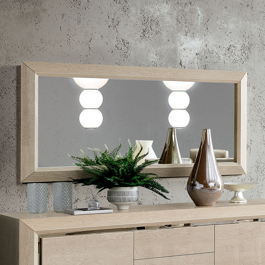 Elisio Isla Mirror