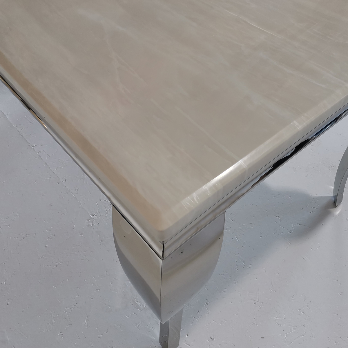 Liyana Cream 1.4m Marble Dining Table